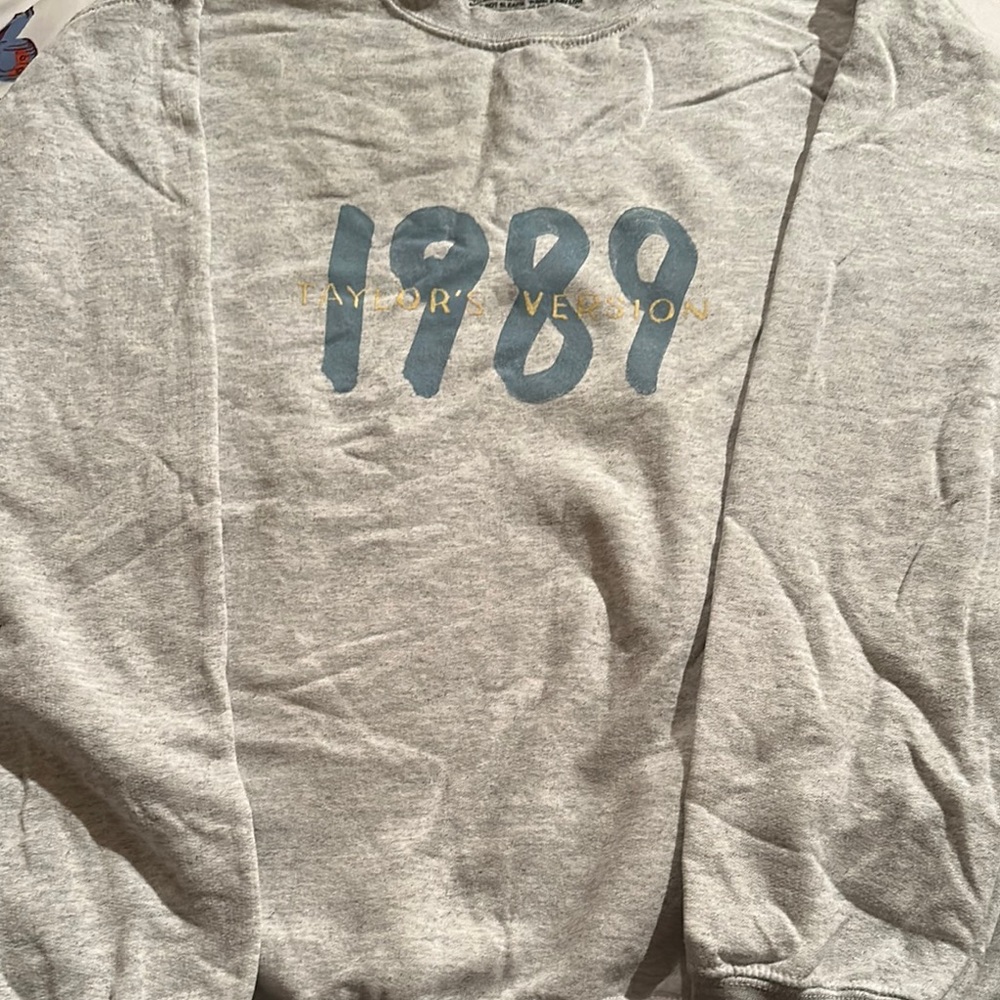 Taylor Swift Gray 1989 Sweatshirt